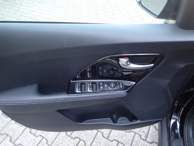 Fahrzeugabbildung Kia Niro e-Vision LED-Paket 3-Phasen On-Board Lader