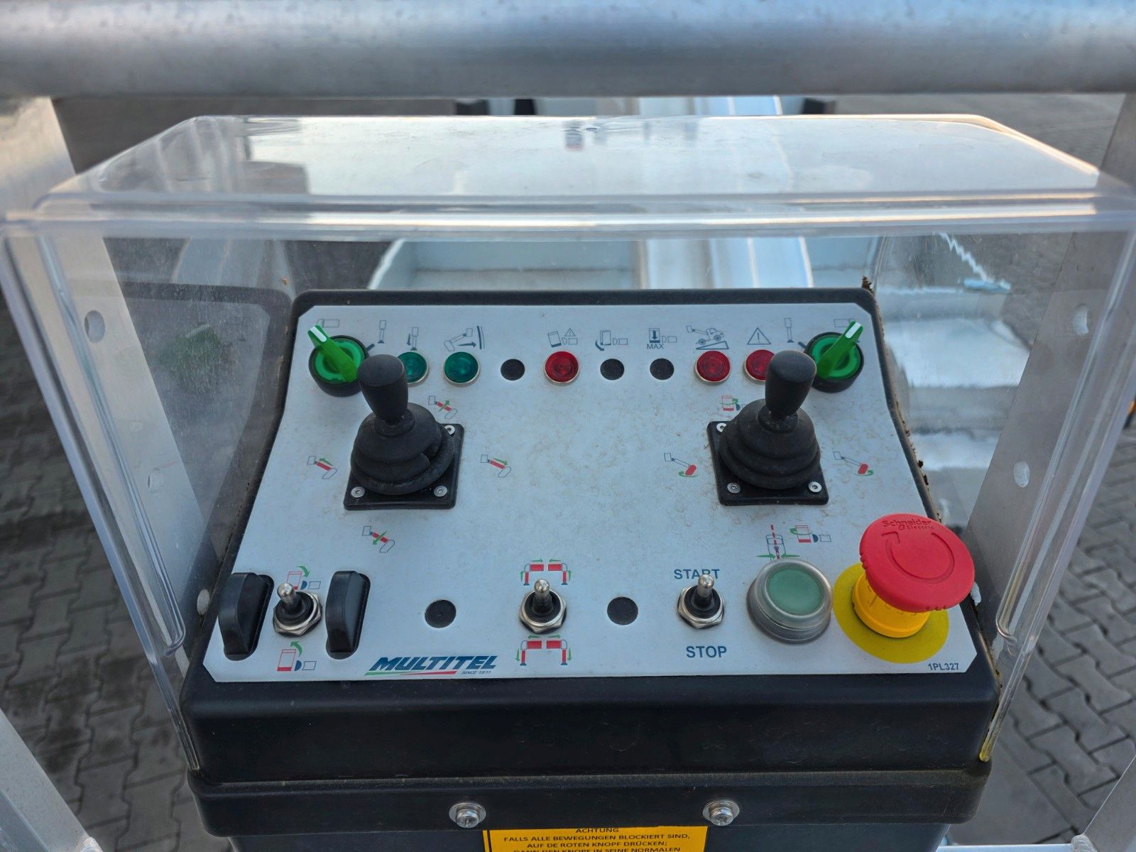 Fahrzeugabbildung Iveco Daily 35S14 *MULTITEL MTE 270*27Meter*