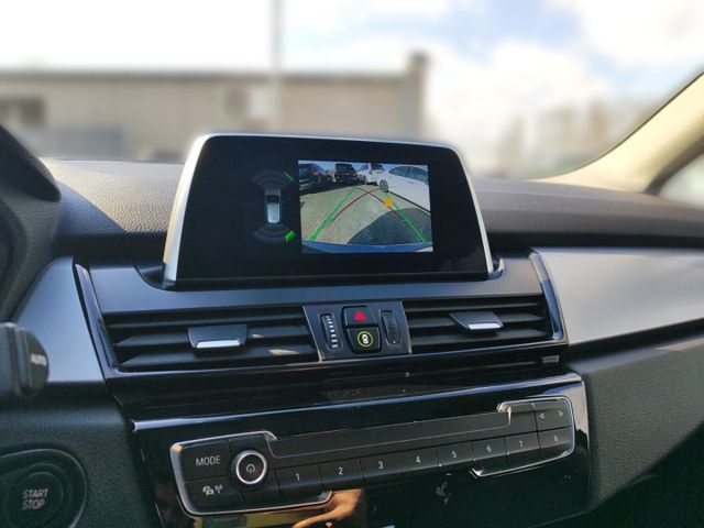 BMW 225 Active Tourer (Bild 19 von Array)