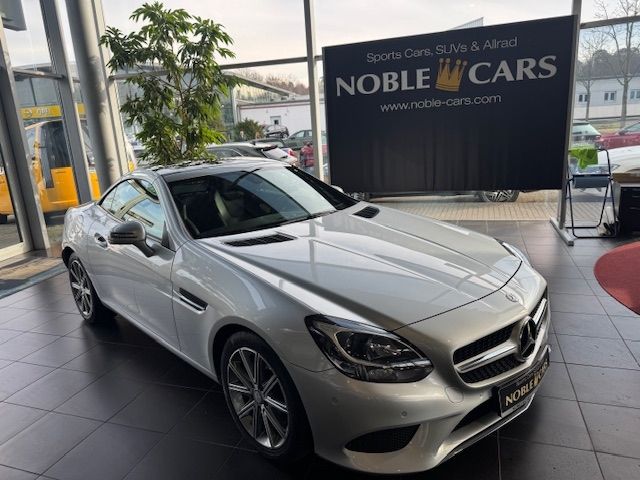 Mercedes-Benz SLC 300 Roadster PANO NAVI ALU
