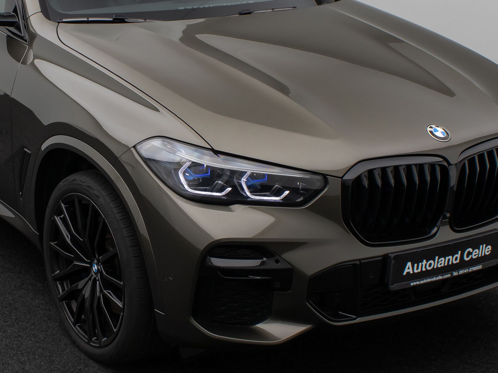 Fahrzeugabbildung BMW X5 xD40d M Sport Panorama Laser 360°HUD DAB H/K