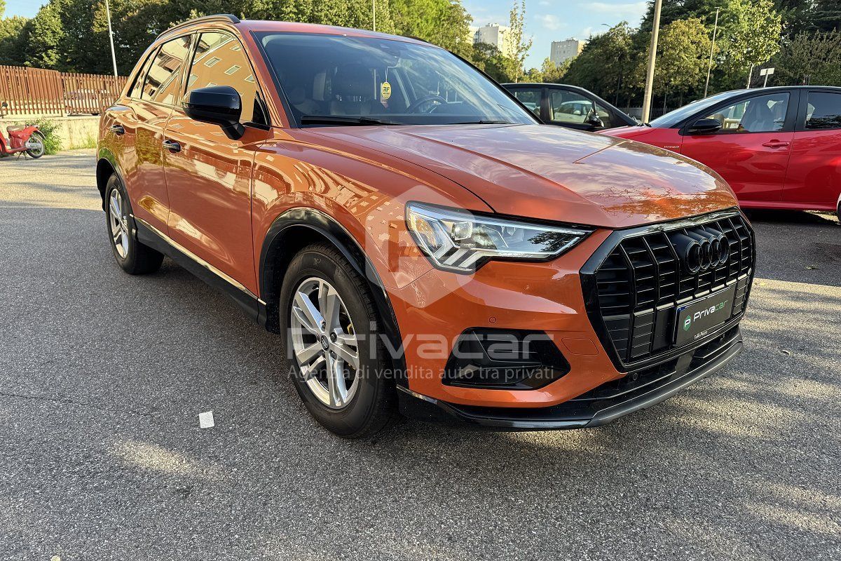 Audi AUDI Q3 35 TDI S tronic Business Advanced imagem 3