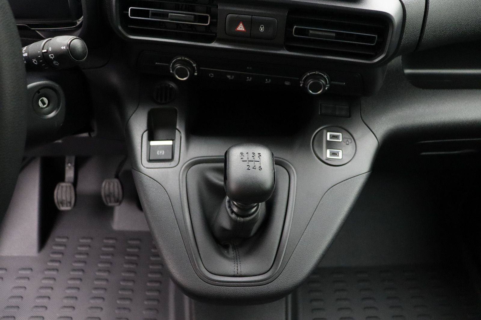 Fahrzeugabbildung Fiat Doblo Kastenwagen L2 1.5 BlueHDi 75 kW MT6