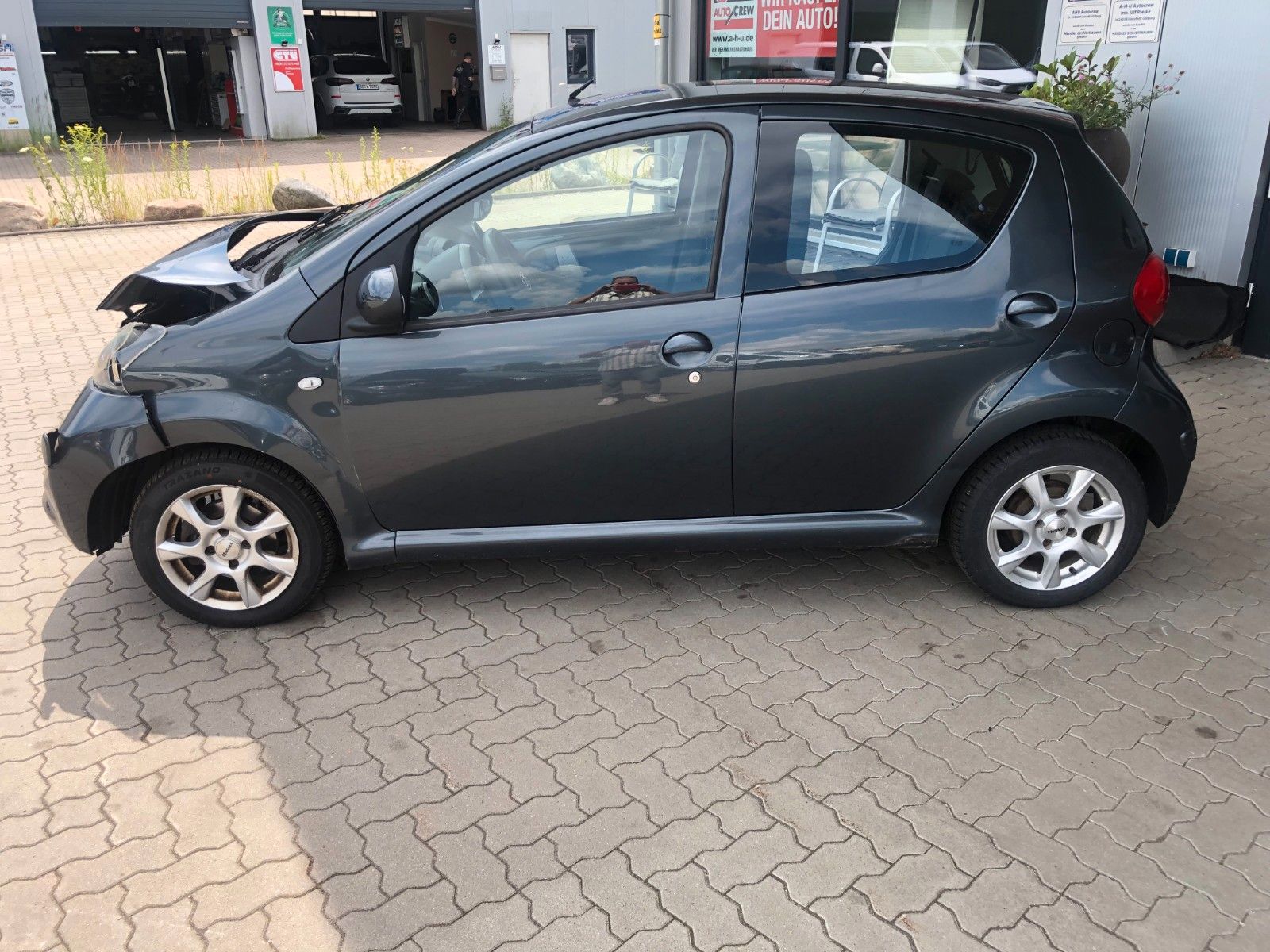 Fahrzeugabbildung Toyota Aygo AYGO Cool Unfall