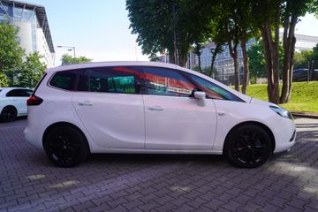 Opel Zafira Tourer - 5