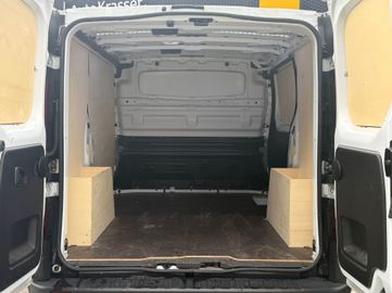 Renault Trafic - 8