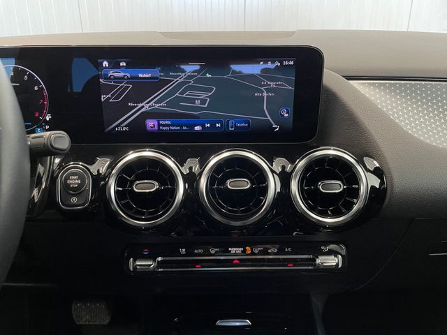 GLA 180 Progressive DCT NAVI LED