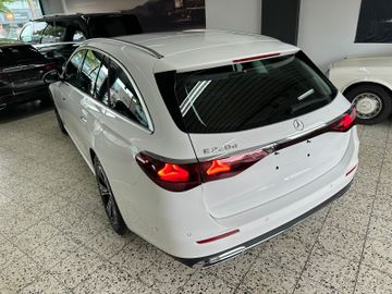 Mercedes E 220 - 6