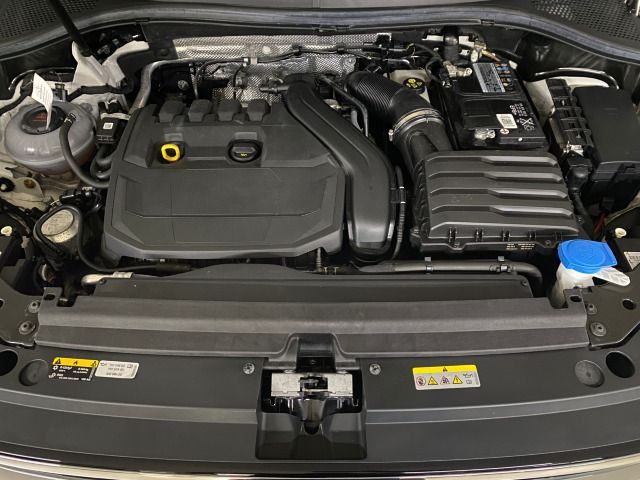 Tiguan R-Line 1.5 TSI DSG AHK+NAVI+KAMERA