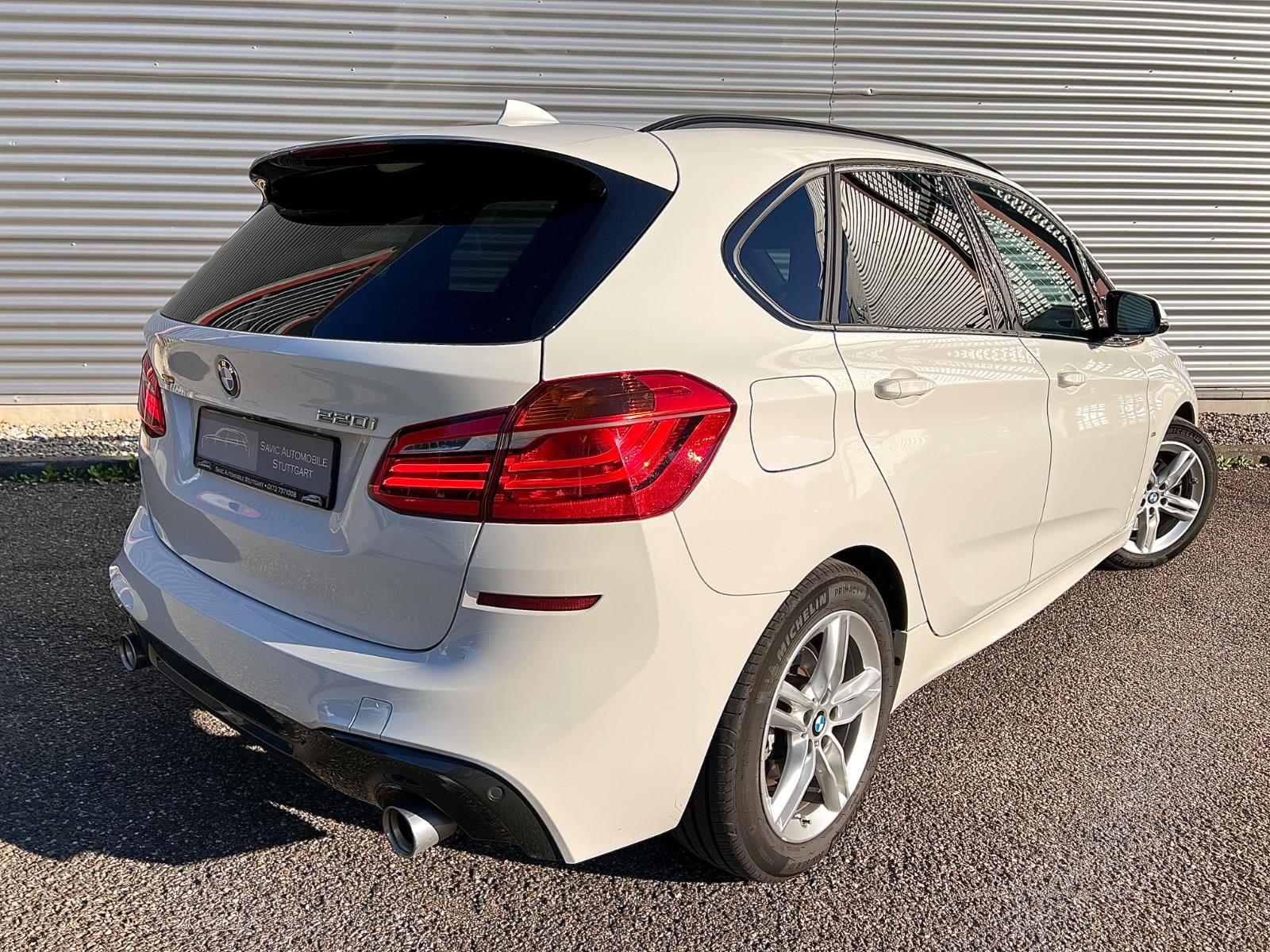 BMW 220i Active Tourer Steptronic M Sport*Pano*AHK