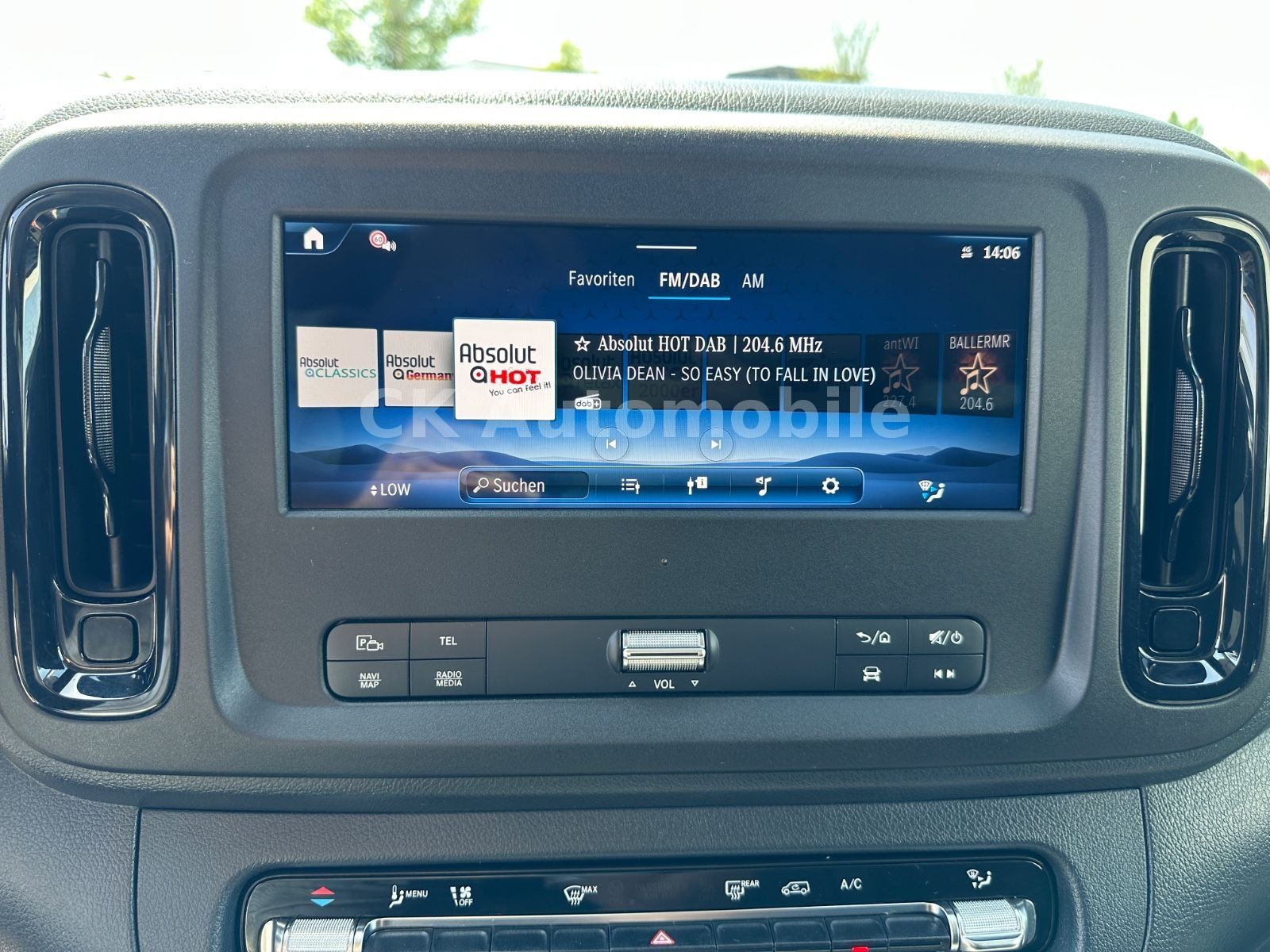 Fahrzeugabbildung Mercedes-Benz Vito Tourer 119 PRO lang/9 Sitze/Navi/LED/Kamera