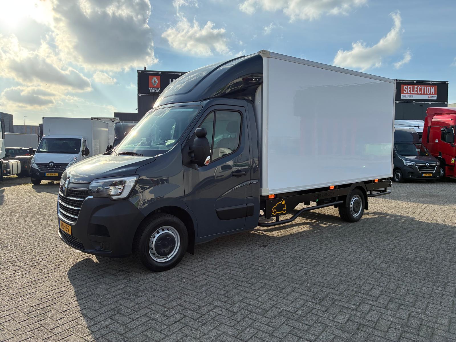 Renault Master E-tech ccab, FWD 3T5, Airco, Camera's , a