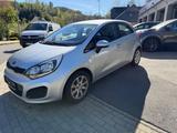 Kia Rio Edition 7 1.4 109PS,Klima,Navi,Neu Tüv - gebrauchte Kia Rio aus dem Jahr 2015