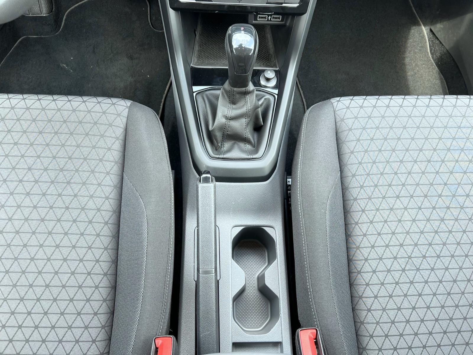 Volkswagen T-Cross Life Automatik*Carplay*PDC*S-Heft*1-Hand