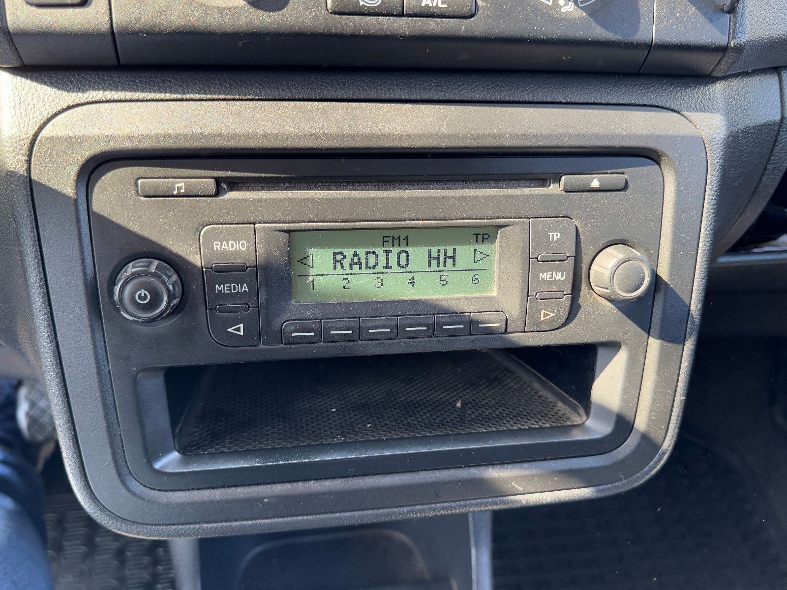 Fahrzeugabbildung SKODA Roomster Praktik 1.6 TDI 1.HAND SKODA SCHECKHEFT