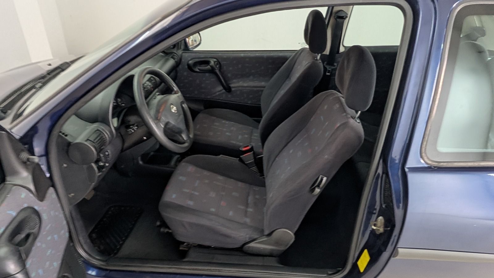 Fahrzeugabbildung Opel Corsa 1.2 16V World Cup Cool * Klima * Automatik
