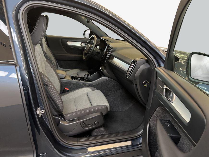 Volvo XC40 B3 Plus Black-Edition DKG 360° Pixel-LED Al