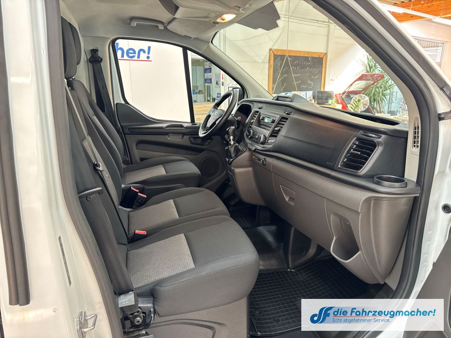 Fahrzeugabbildung Ford Transit Custom Kasten Werkstatt 280 L1 2.0 TDCi