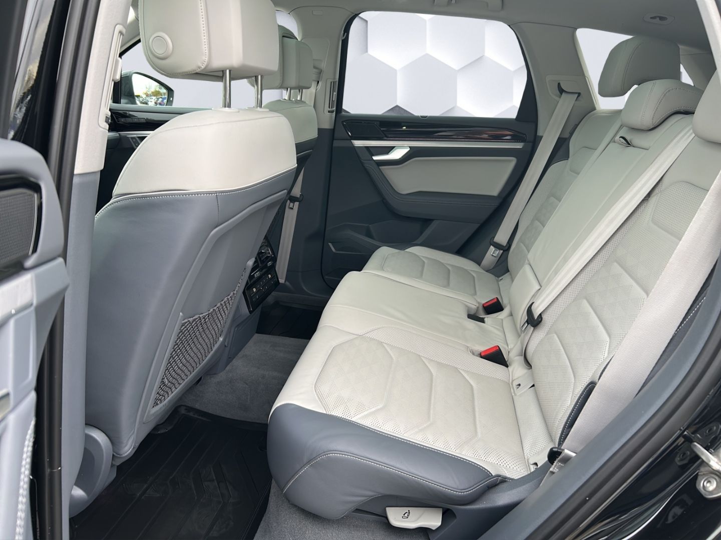 Touareg eHybrid 4Motion 3.0 V6 eTSI AHZV MatrixL