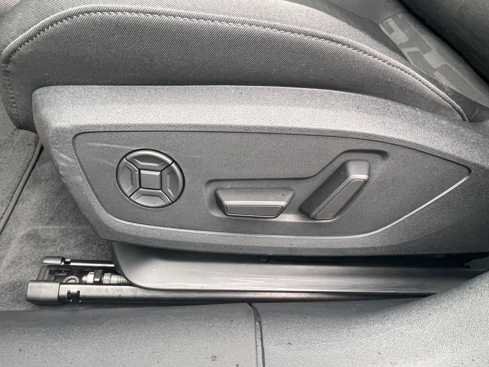 Audi A6 - Bild 23