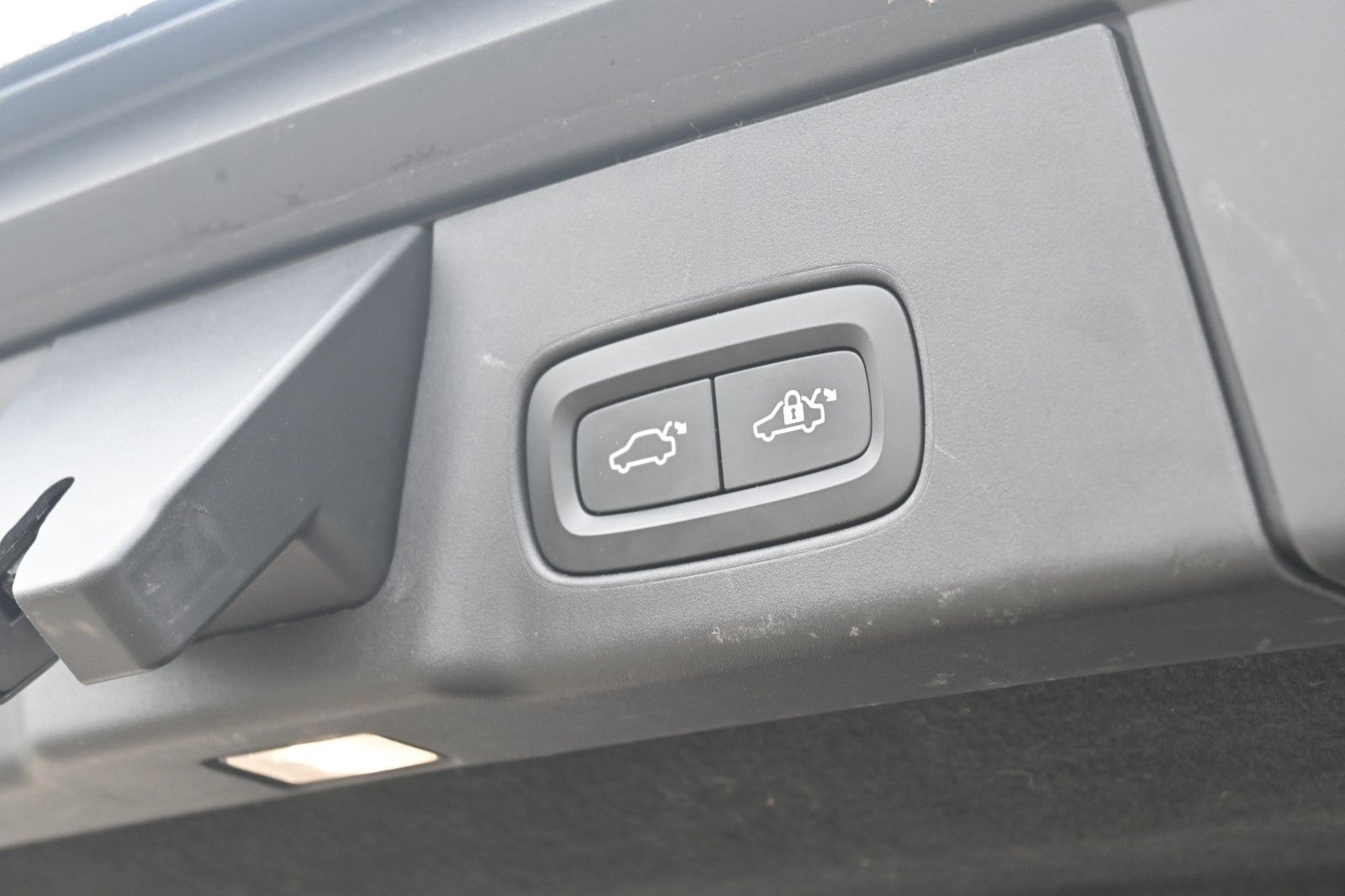 Fahrzeugabbildung Volvo V90 D5 Inscrip* AWD*360°*MASS*LUFT*NAV*MIETKAUF