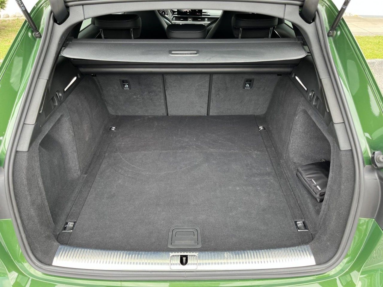 Audi RS4 Avant 2,9 TFSI quattro tiptronic (LED-Matrix foto 7
