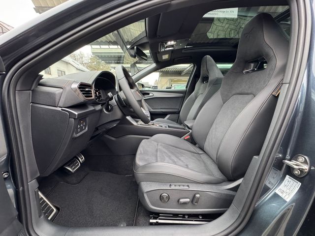 Leon ST VZ 2.0TSI 333PS DSG 4WD ACC/AHK/PANO/LED