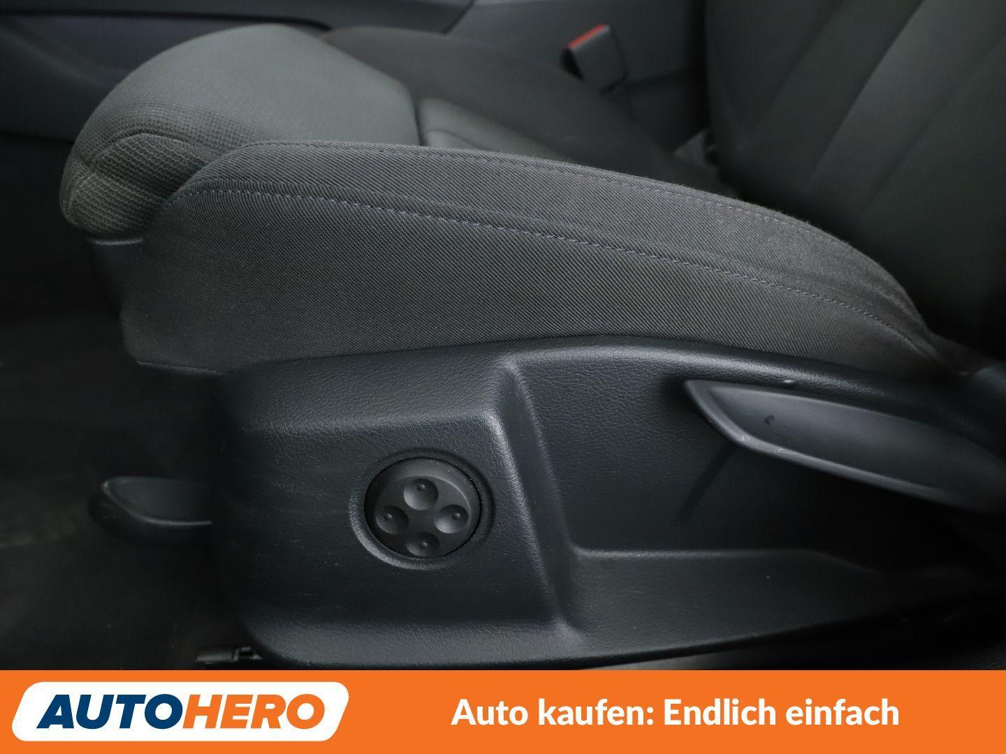 Audi A4 35 TDI Sport Aut.*NAV*LED*TEMPO*PDC*SHZ*AHK*