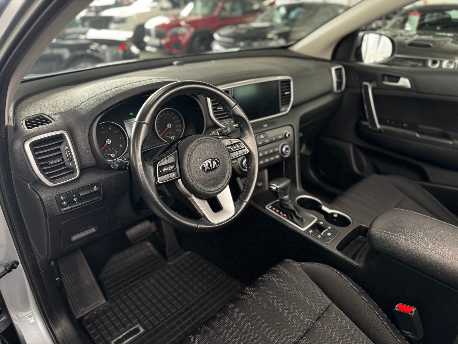 Fahrzeugabbildung Kia Sportage 1.6T Spirit DAB Navi Sitzheizung TOP