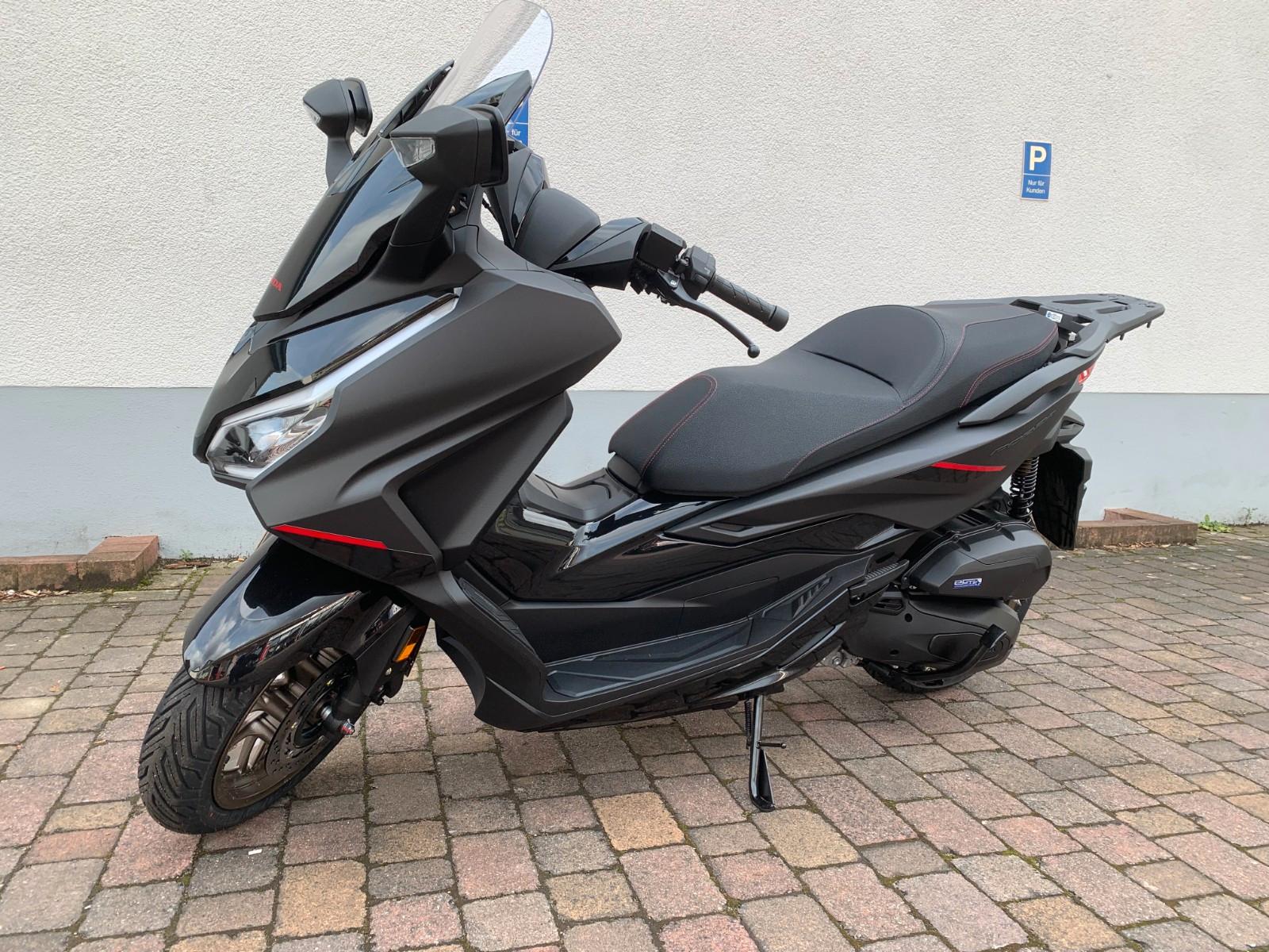 Honda NSS 125 Forza ,Special Ed. 2025, Tageszulassung