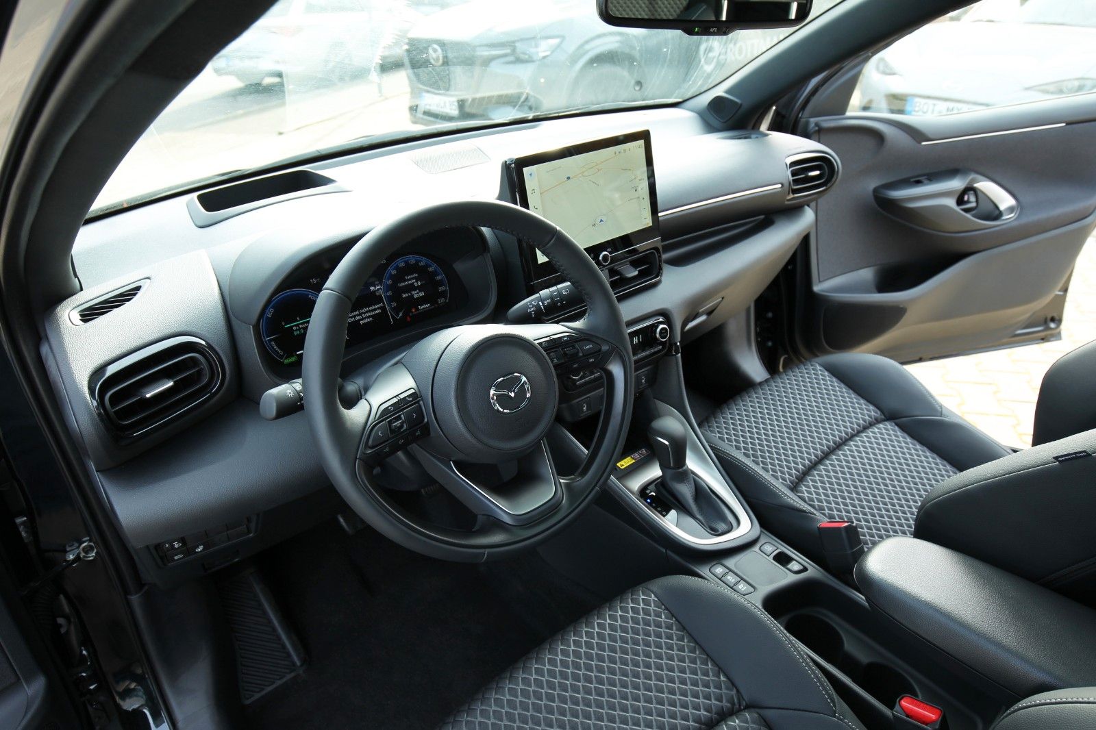 Mazda 2 Hybrid - Bild 8