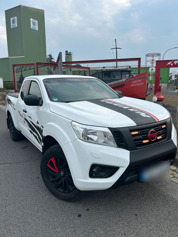 Image of Nissan King Cab