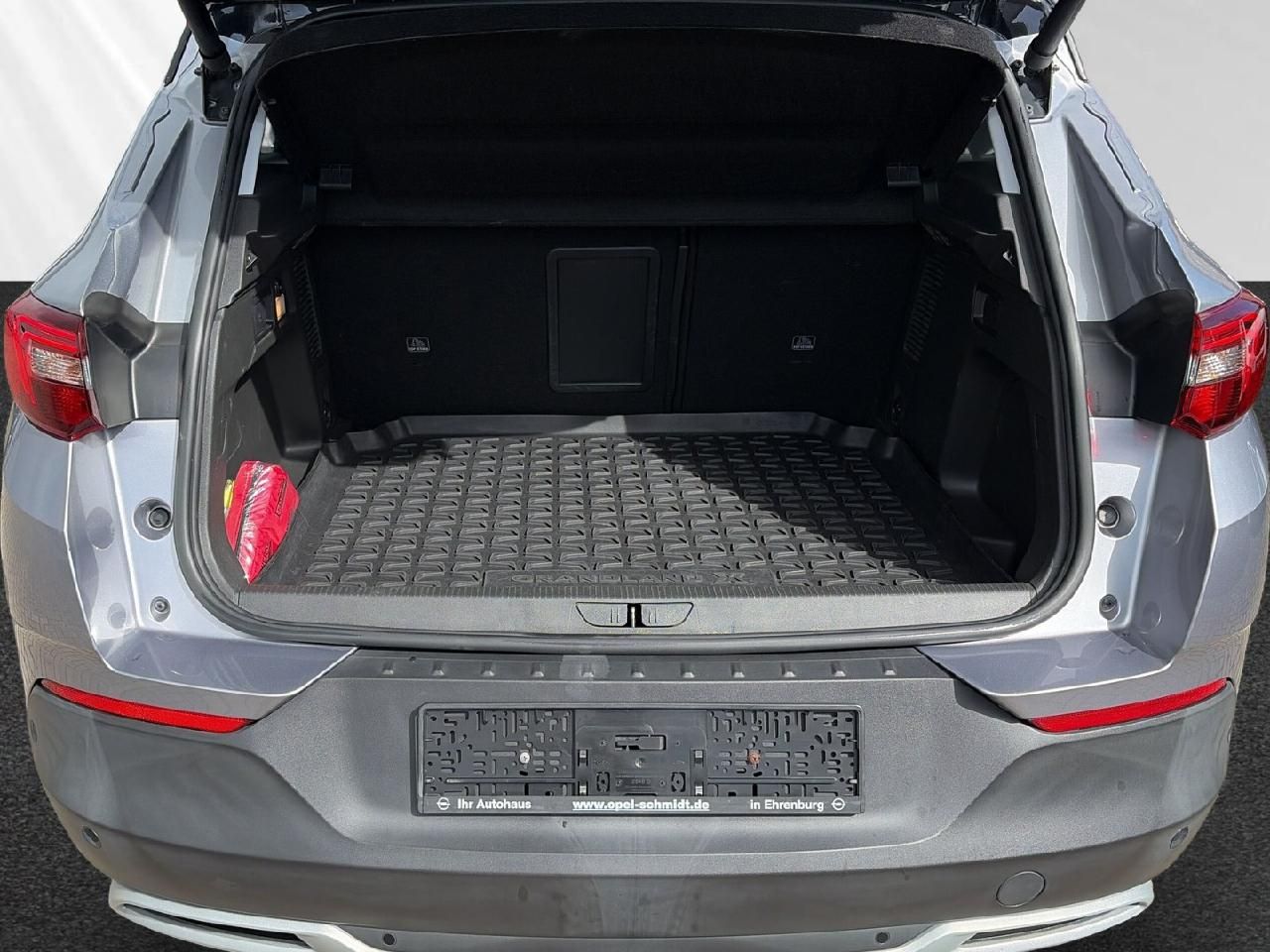 Fahrzeugabbildung Opel Grandland 2,0 Ultimate Automatik