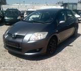Toyota Auris Sol 5TÜRIG KLIMA PDC - Toyota Auris Sol mit Benzin-Antrieb