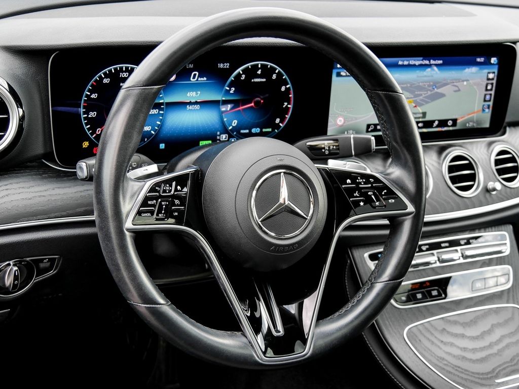 Mercedes-Benz E 200 4M T |Avantgarde|NAVI|ILS|PANO|AHK|MBeam