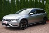 Volkswagen Passat Variant 2.0 Alltrack  4Motion LED AHK ACC - Volkswagen Passat mit Benzin-Antrieb: Kombi