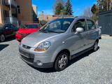 Chevrolet Matiz 1.0 SE Chrome nur 64000 km - graue Chevrolet Matiz