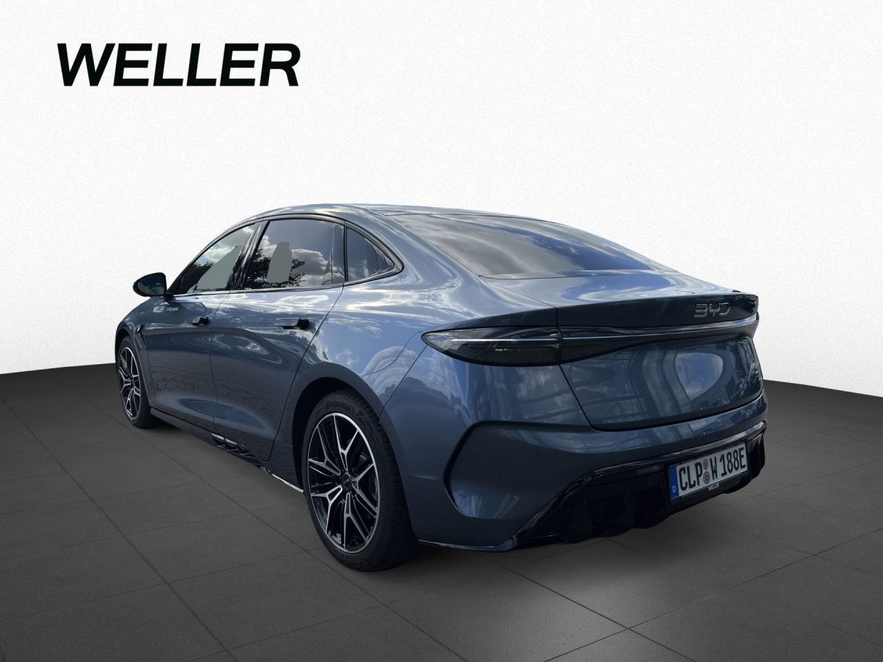 BYD SEAL