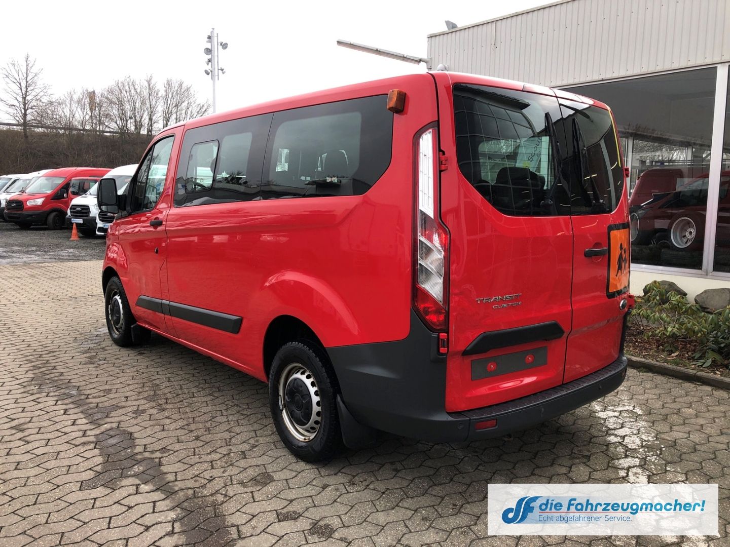 Fahrzeugabbildung Ford Transit Custom Kombi 300 L1 2.2 TDCi *2271 Expor