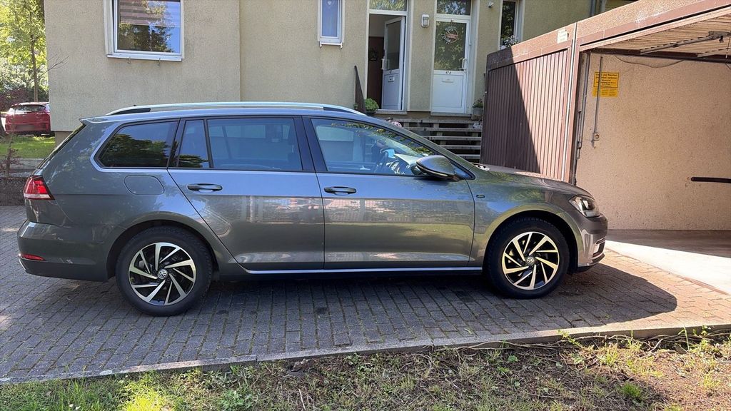 Image of Volkswagen Golf