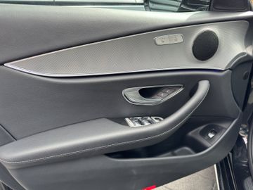 Bild 15 Mercedes-Benz E 200 E 20d0 T Avantgarde Xenon Navi Kamera Ambiente S