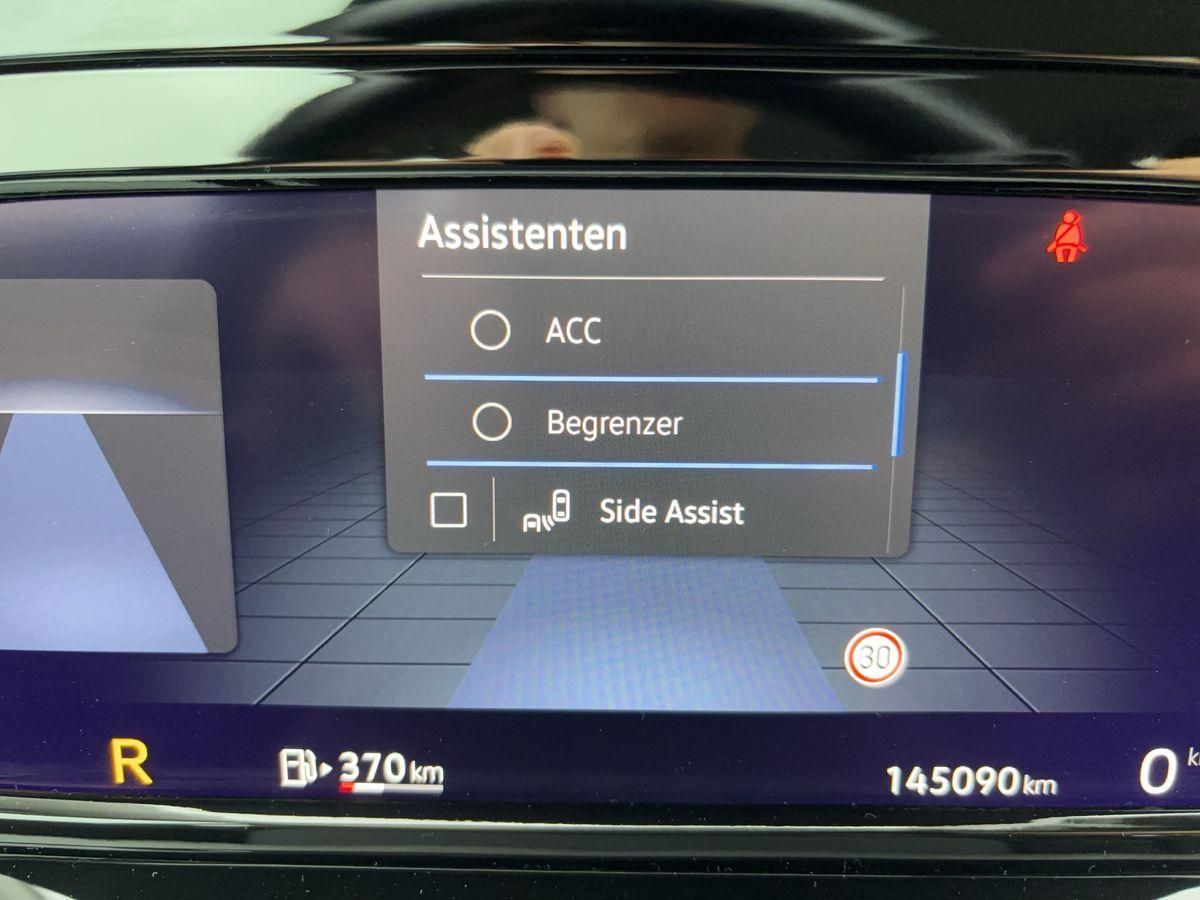 Golf Variant Life 2.0 TDI DSG AHK NAVI ACC LED