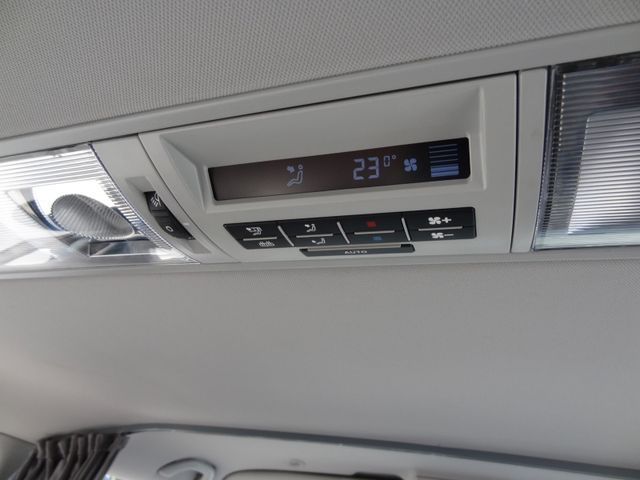 Fahrzeugabbildung Volkswagen T5 Multivan/Highline/4-Motion/AHK/Xenon/Leder/St