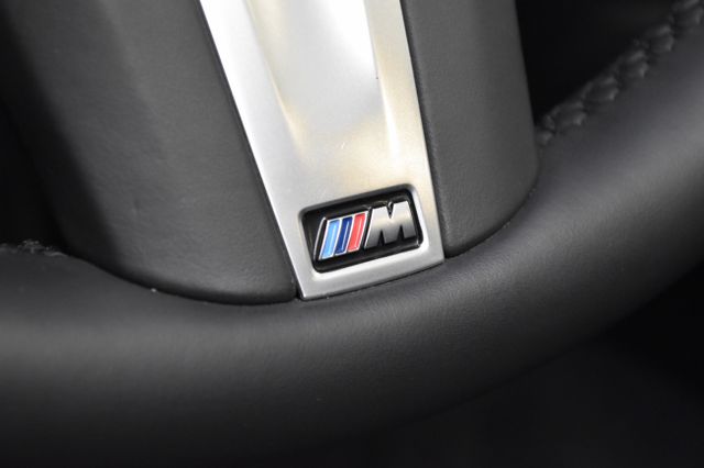Fahrzeugabbildung BMW Z4 sDRIVE 20i M SPORT APPLE HARMAN KARDON SCHALT