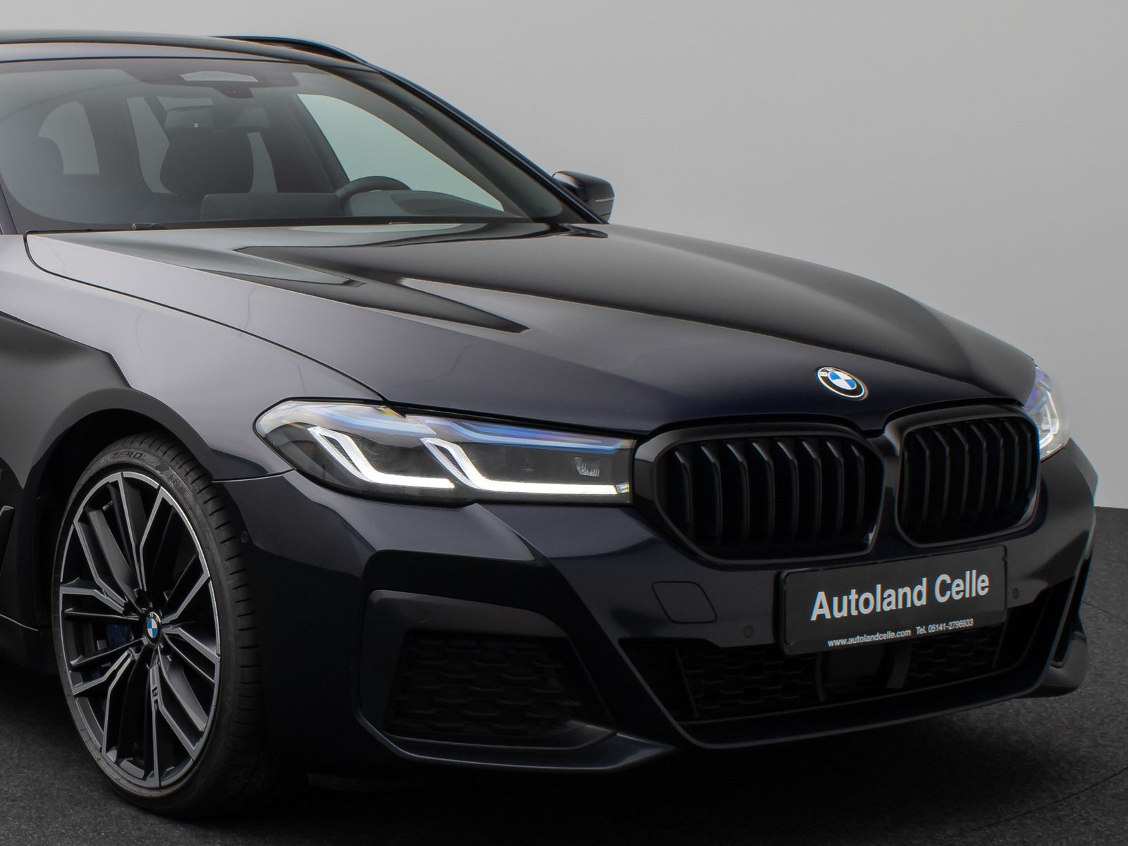 Fahrzeugabbildung BMW 530d  xD M Sport Kamera Laser HUD DAB H/K 20Zoll