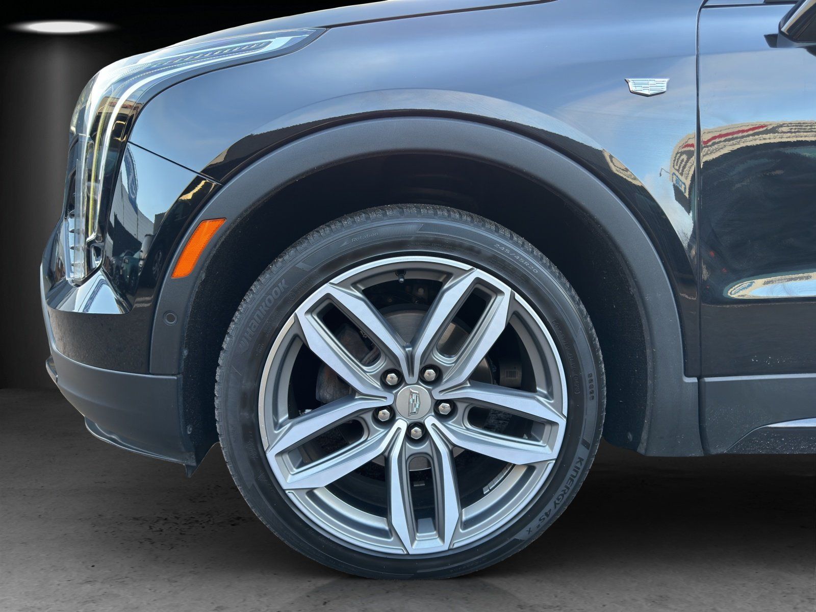 Fahrzeugabbildung Cadillac XT4 Sport 350D AWD SHZ/HUD/NAVI/LED/DT. FZG/SCHE