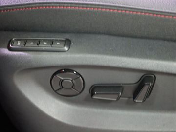 Fahrzeugverkauf 10 Skoda Kodiaq 2.0 TSI 195 kW 4x4 RS Pano AHK StHz