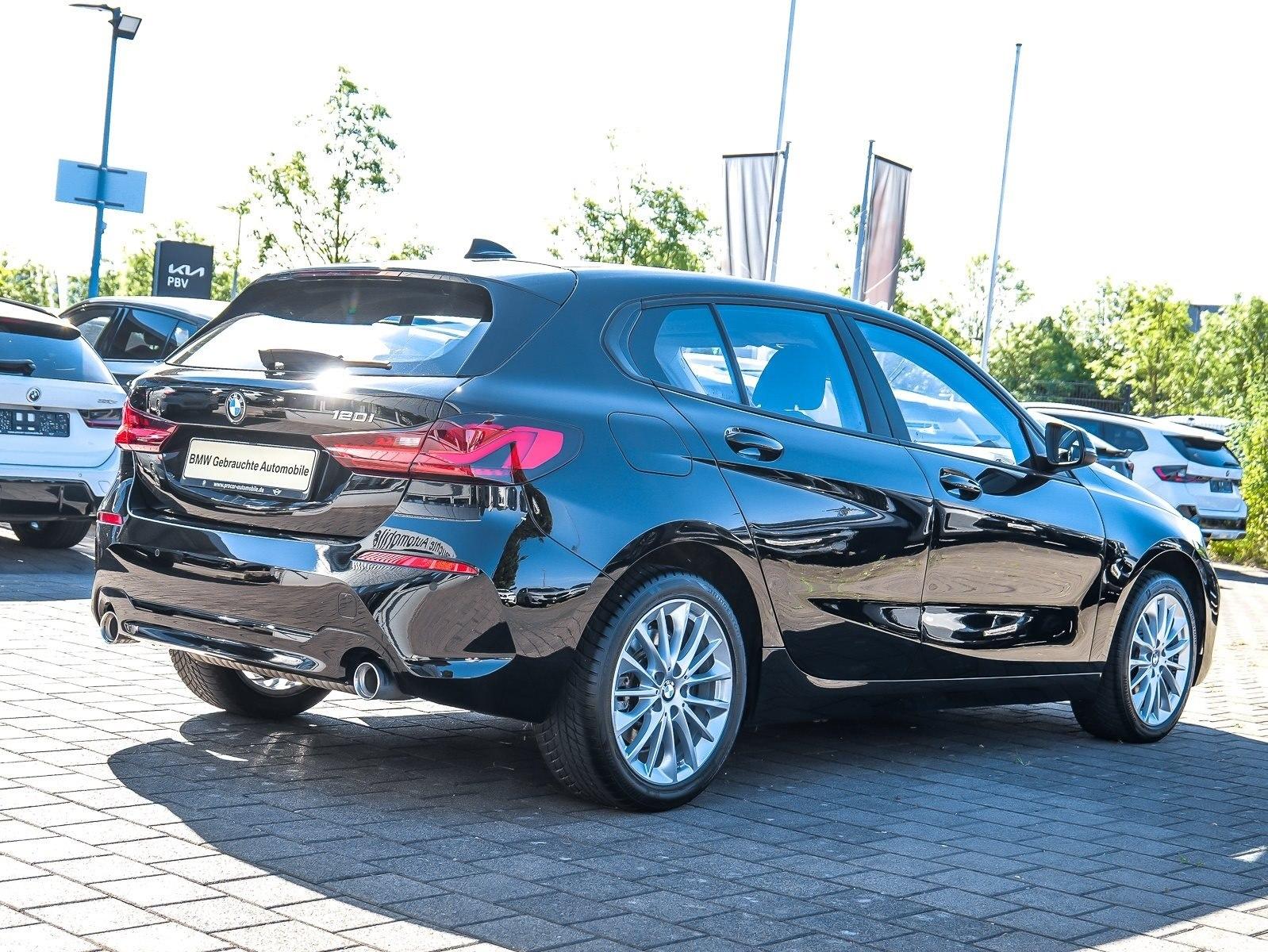 BMW 120i NAVI LED PDC V+H DAB Tempomat Sitzheiz. LM