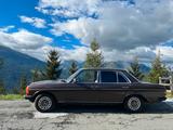 Mercedes-Benz Mercedes W123 / 300D - Mercedes-Benz 300: W123