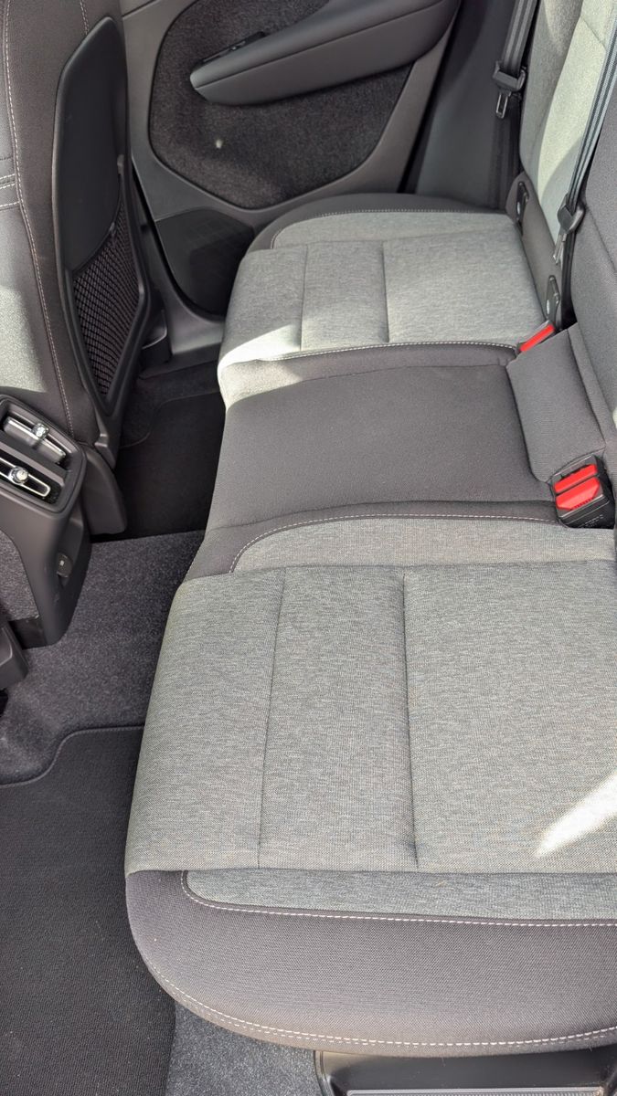 Fahrzeugabbildung Volvo XC 40 B4/Standheizung/Winterpaket